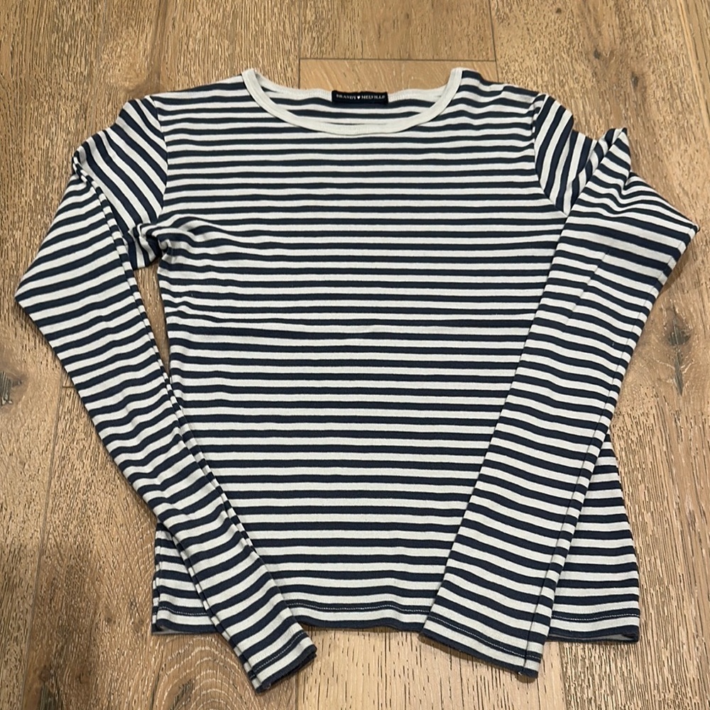 Brandy Melville Gray Ribbed Long Sleeve Tee